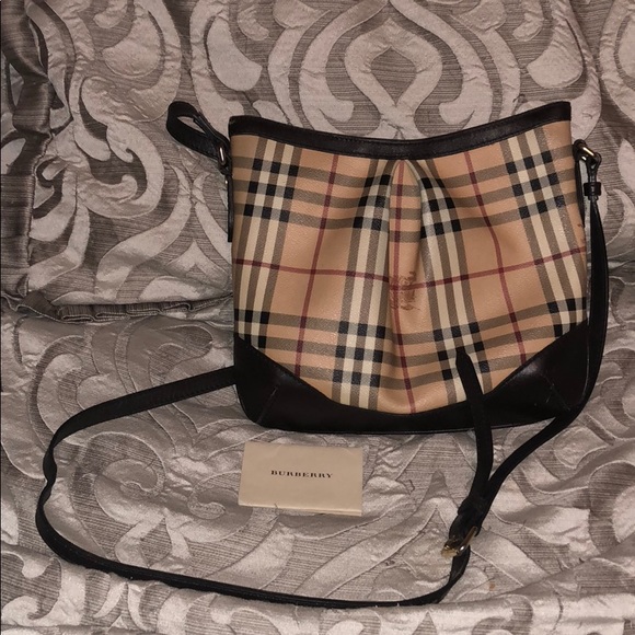Authentic Burberry Crossbody Shoulder bag - Picture 3 of 8